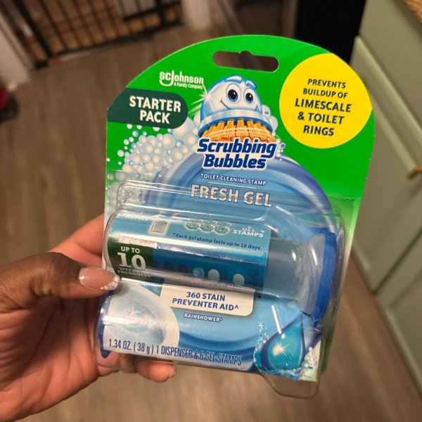 Photo from @simplyeevents handle, with 1 product.
