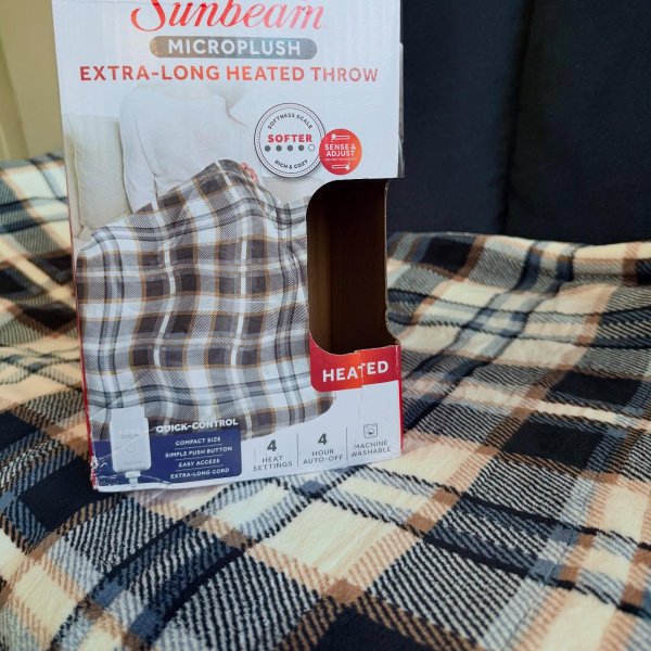 Photo from @thao.hoang1990 handle, with 1 product.