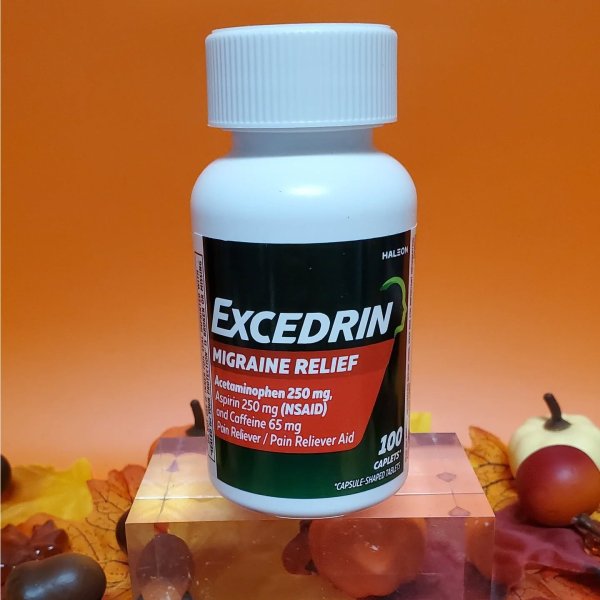 Photo from @reviewsbydeborahlee handle, with 1 product.