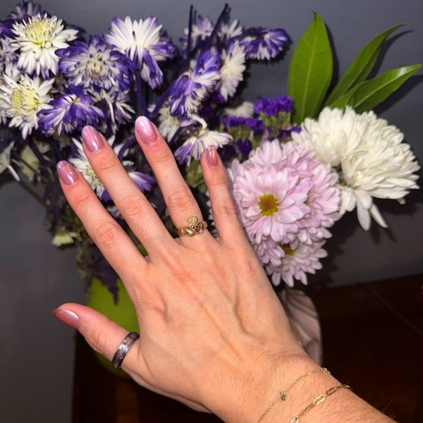 Photo from @leannemarieoc handle, with 1 product.