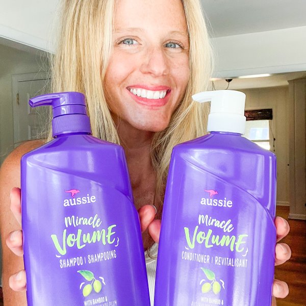 Aussie Shampoo 2 In 1 Miracle Moist 12.1 oz - Walmart.com