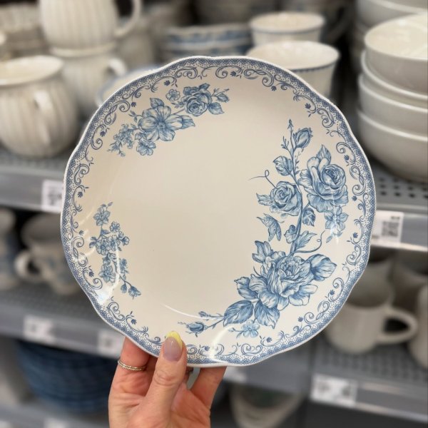 Photo from @walmartfinds handle, with 1 product.