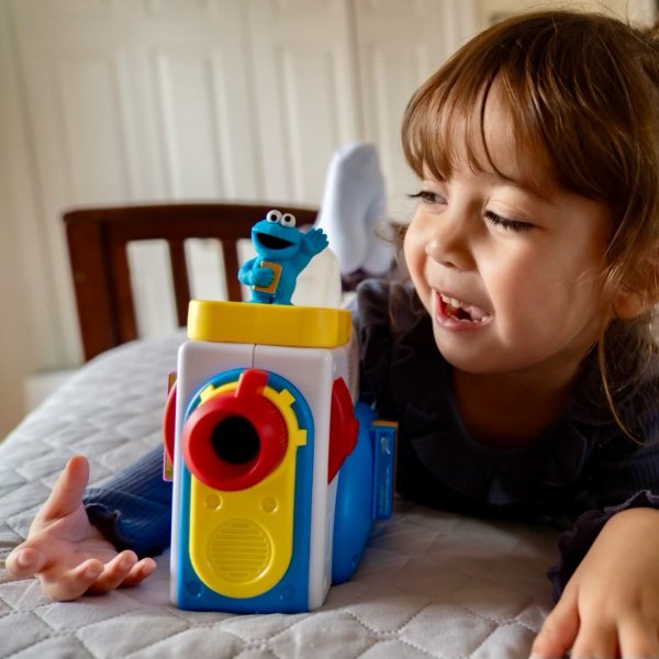 Photo from @officiallittletikes handle, with 1 product.