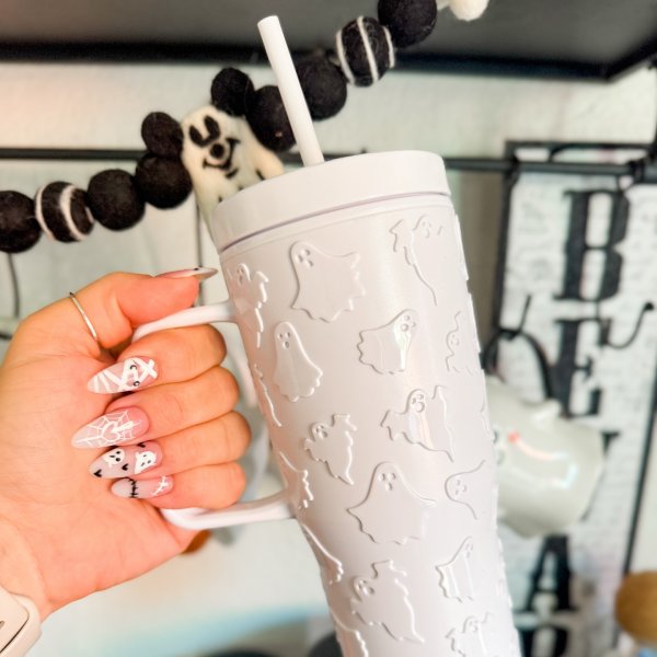 Photo from @themodishmama handle, with 1 product.