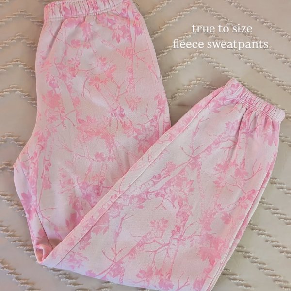 Photo from @lorilou.1 handle, with 1 product.