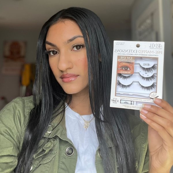 Photo from @glam_with_michelle handle, with 1 product.