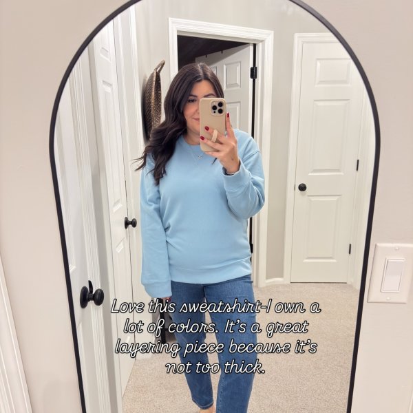 Photo from @hollylikestoshop handle, with 3 products.