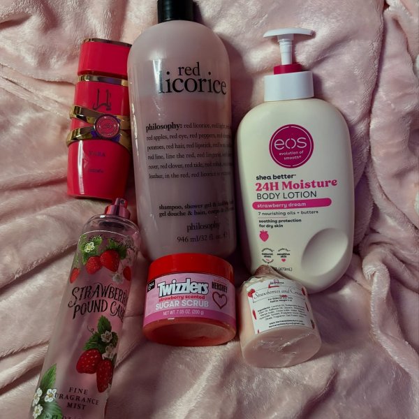 Photo from @selfcarexpuffs handle, with 1 product.