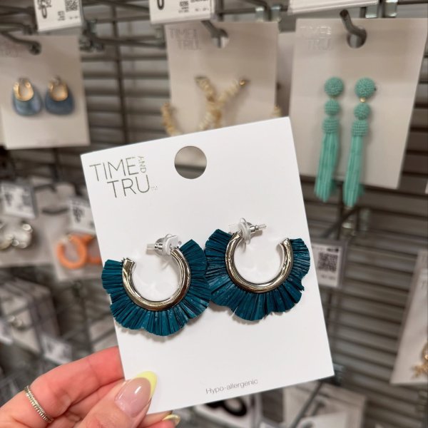 Photo from @walmartfinds handle, with 1 product.