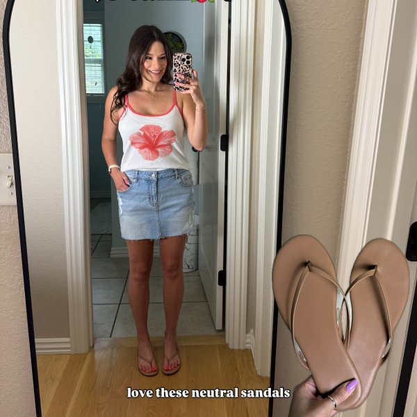 Photo from @haileyfarrar1 handle, with 3 products.