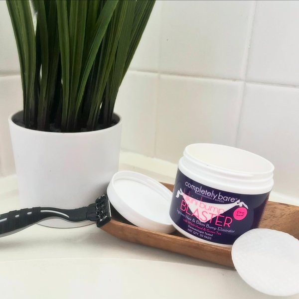 Photo from @jellbell_reviews_ handle, with 1 product.