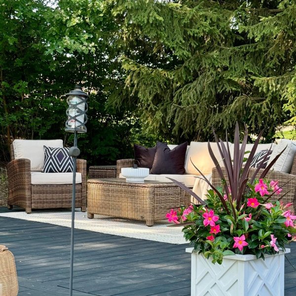 Photo from @melissaannehome handle, with 1 product.