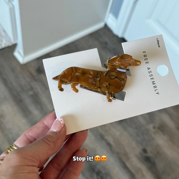 Photo from @hollyreyna handle, with 1 product.