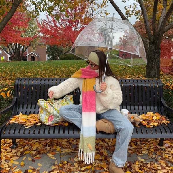 Photo from @llexay_ handle, with 1 product.