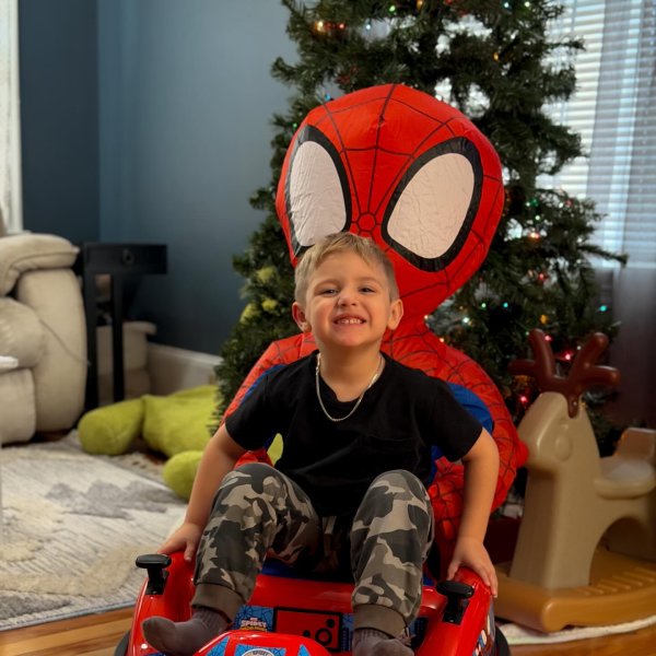 Photo from @whenlifegivesyoulemmons_ handle, with 1 product.