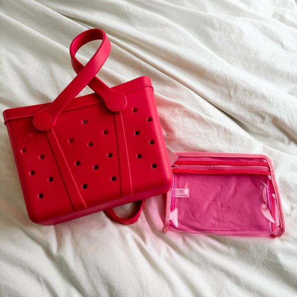 Photo from @buch.babes handle, with 2 products.