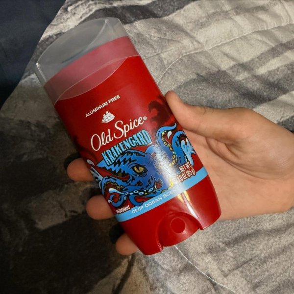 Photo from @lawlylooks handle, with 1 product.