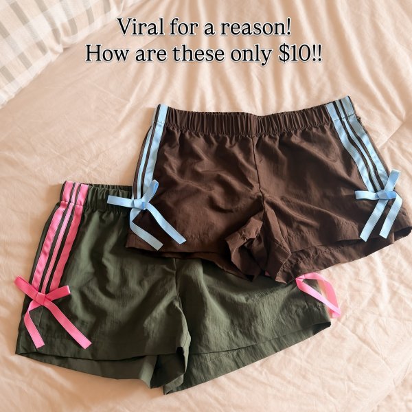 Photo from @blondewithabudget__ handle, with 2 products.