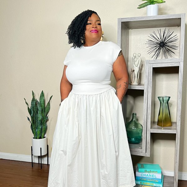 Photo from @theeboutiquebaddie handle, with 1 product.