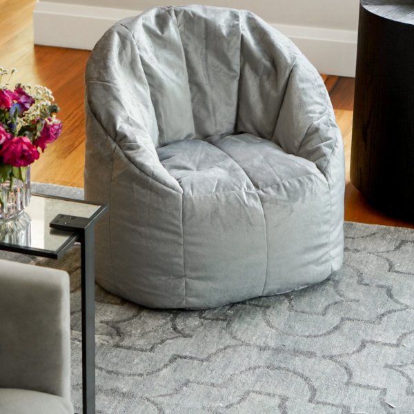 Photo from @shaakiramolisho  handle, with 1 product.