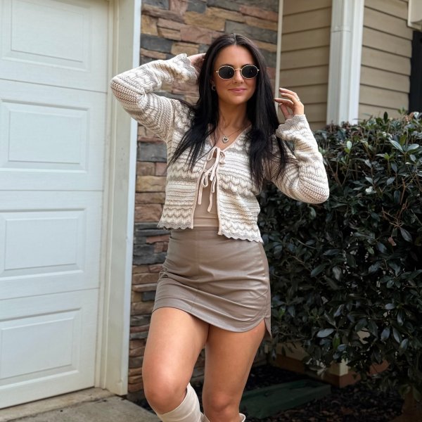 Photo from @courtneyckc_ handle, with 1 product.