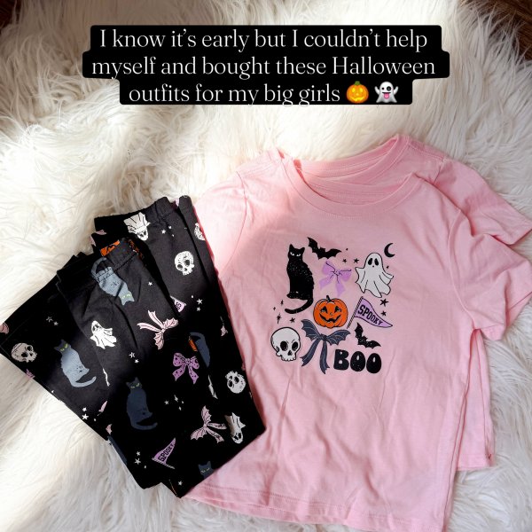 Photo from @msnafashion handle, with 2 products.
