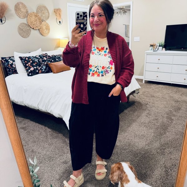 Photo from @simplysmalltowncounselor handle, with 1 product.