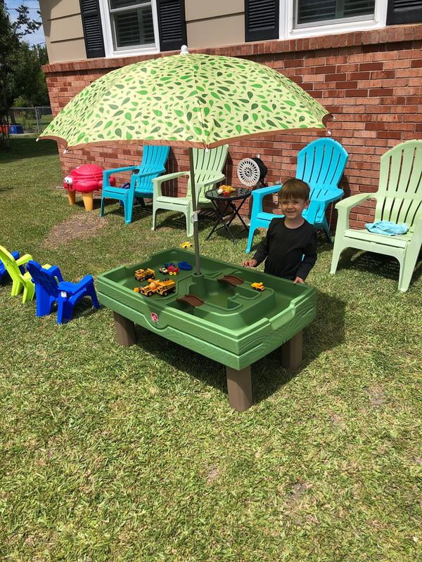 step2 naturally playful sand and water activity table