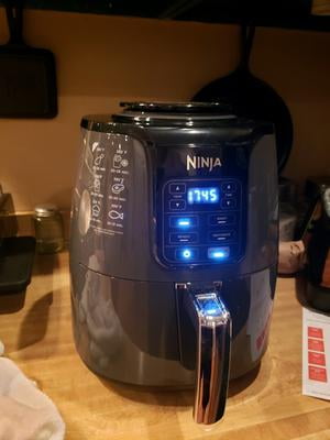 Ninja 4-Quart Air Fryer, AF100 only $69 Shipped at Walmart! (reg. $109)