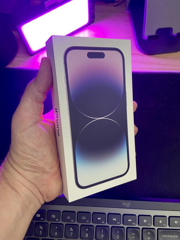 Apple iPhone 14 Pro 256GB Deep Purple with 48MP Main Camera, 6.1