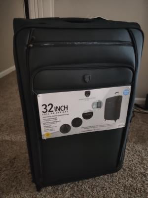 32in suitcase