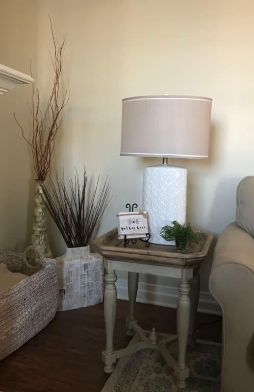 shelvia table lamp