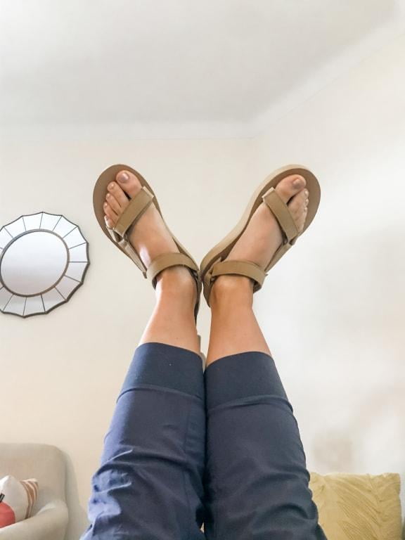 teva midform desert sand