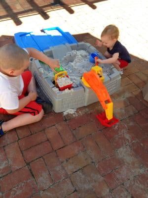 Little Tikes Dirt Digger Sandbox