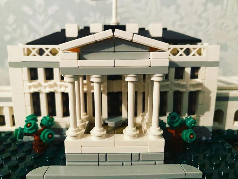 LEGO Architecture The White House (21054) - Walmart.ca