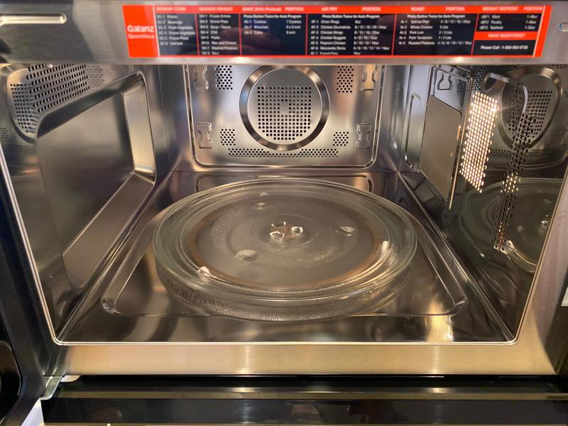 Air Fry Microwave, Take an expanded look at the Galanz Air Fry Microwave –  the 3-in-1 countertop air fryer + convection oven + microwave, that also  includes a combi speed, By Galanz Americas