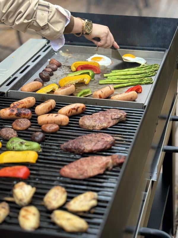 Member's Mark 8-Burner Event Gas Grill with Griddle Top - Samsclub.com