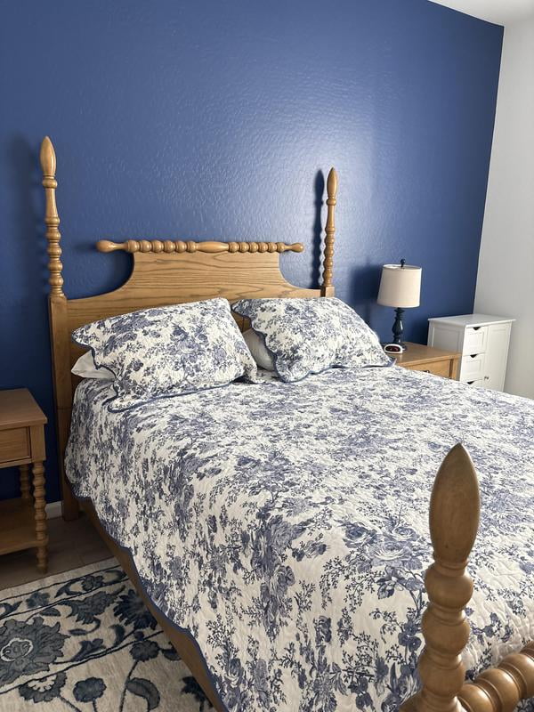 Madison Park Signature Beckett Bed Queen with Rolling Pin