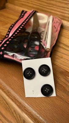 1 pack) Le Bouton Black 3/4