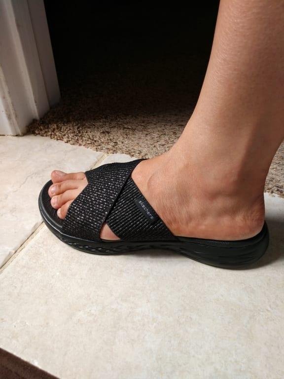 skechers on the go glistening