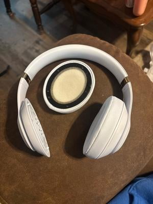 beats studio3 wireless ホワイト Amazon.com: Beats by Dr. Dre - Studio3 Wireless Headphones - White