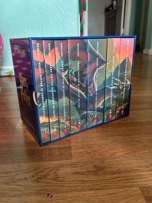 Harry Potter Paperback Box Set 1-7 Deluxe Edition with Stenciled