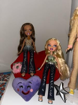 slim fit dress slacks Bratz Holidayz Frosty Nightz Collector Doll
