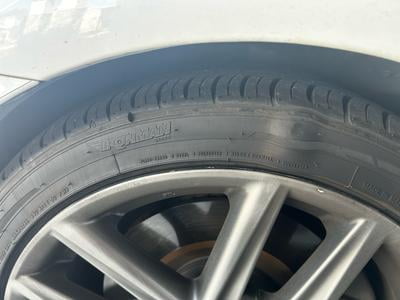 Ironman iMove Gen 3 A/S 225/40R18 92W All-Season Passenger Tire