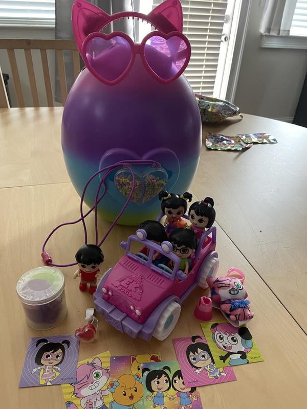 Ryan's World BFF Egg Surprise, 20 Surprises, Emma and Kate Figures