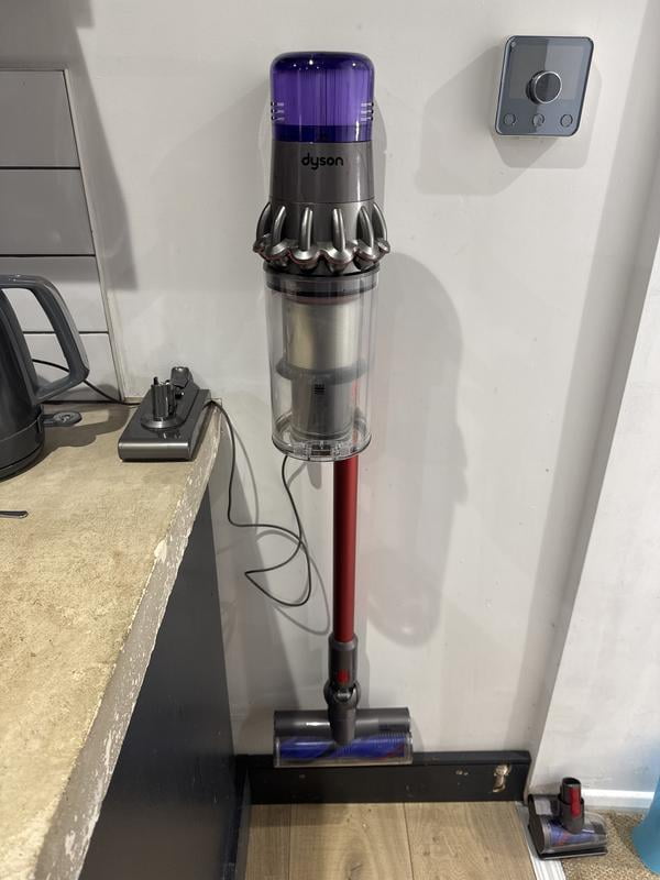 Dyson V11 Extra Cordless Vacuum Cleaner | Iron | New Dyson V11 Extra Cordless Vacuum Cleaner | Iron | New
