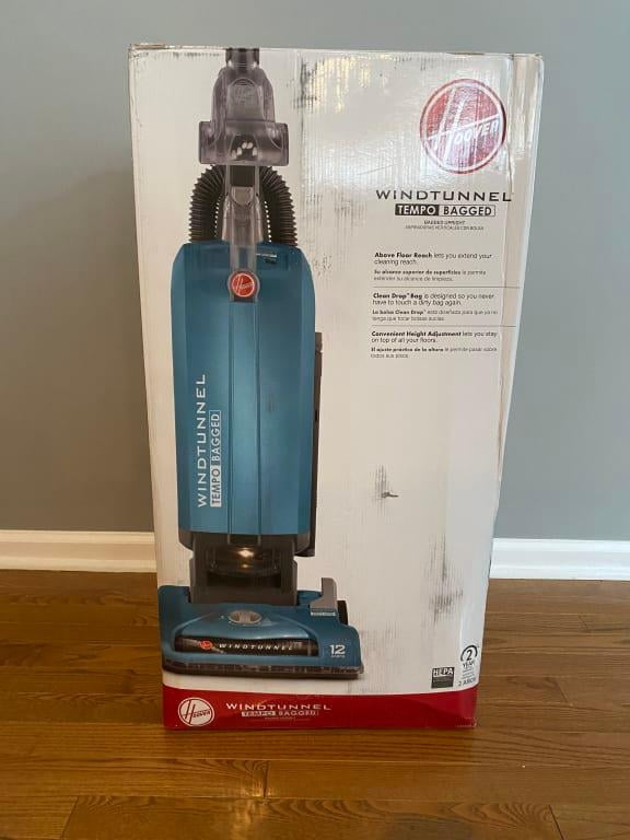 Hoover T Series Windtunnel Upright W/OnBoardTools Blue