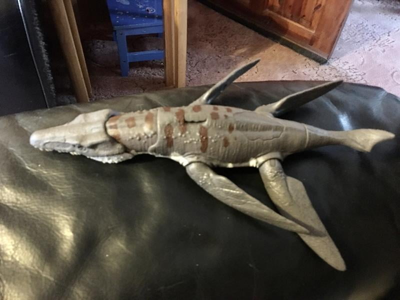 Jurassic World Dominion Roar Strikers Liopleurodon Battle