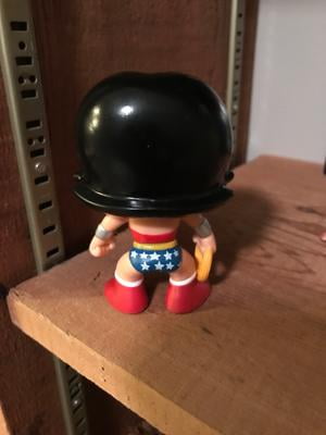Funko DC Universe Computer Sitter Bobble-Head PVC Figure – Wonder