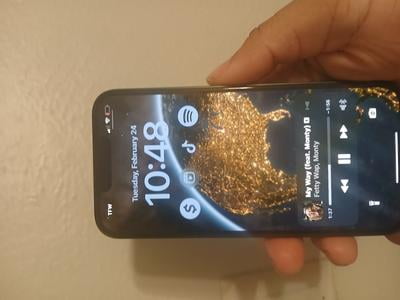 Apple Pre-Owned iPhone 13 Unlocked 256GB Green with 6.1-inch Super